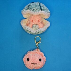 Crochet Seashell Plush & Scallop Keychain Bundle