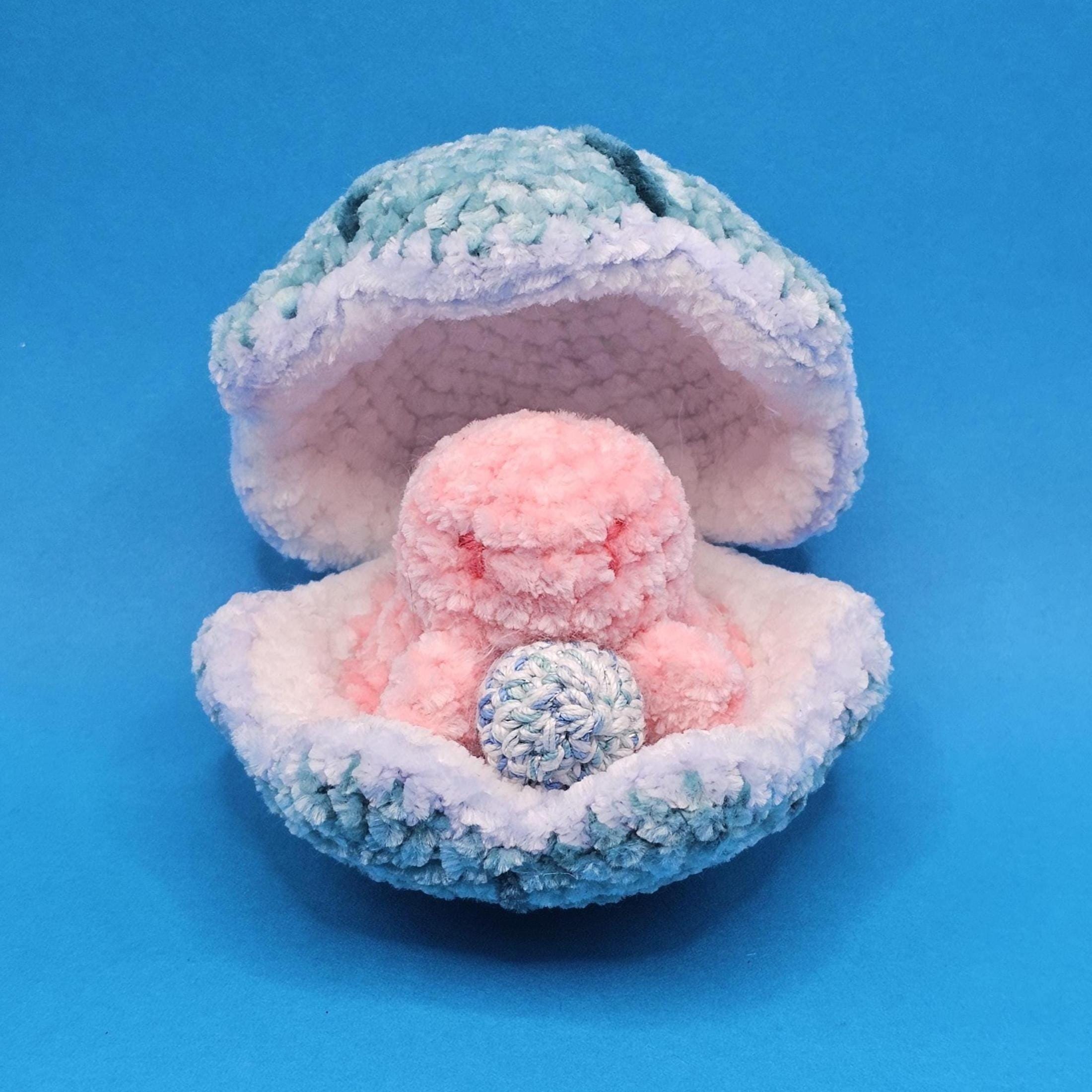 Crochet Seashell Plush & Scallop Keychain Bundle - Image 4