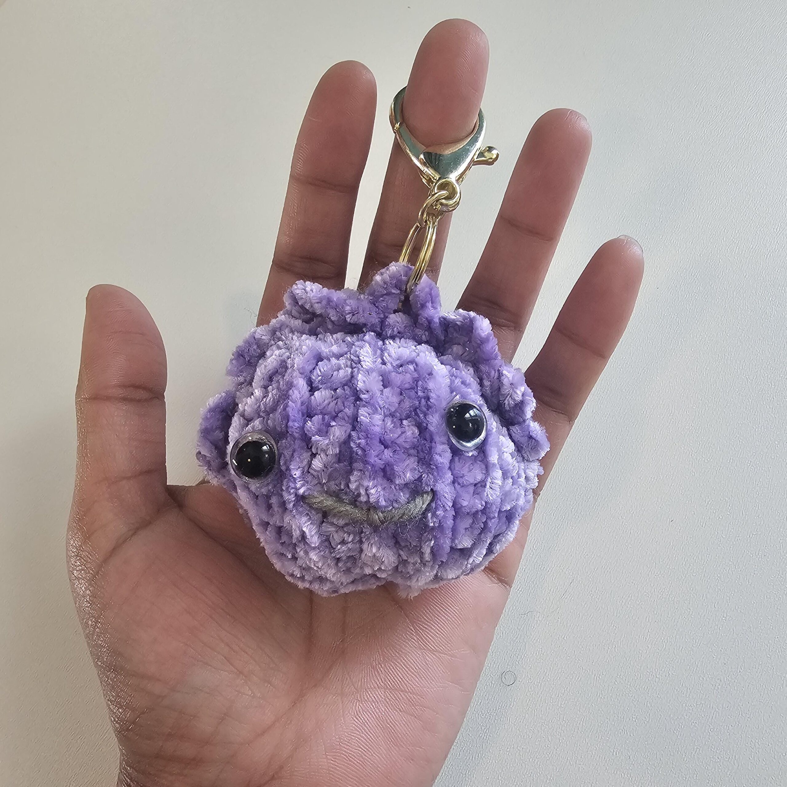 Crochet Seashell Plush & Scallop Keychain Bundle - Image 9